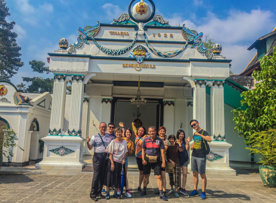 Semarang: Yogyakarta Borobudur & Prambanan 3D2N