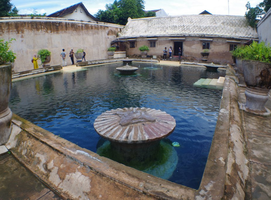 Semarang: Yogyakarta Borobudur & Prambanan 3D2N