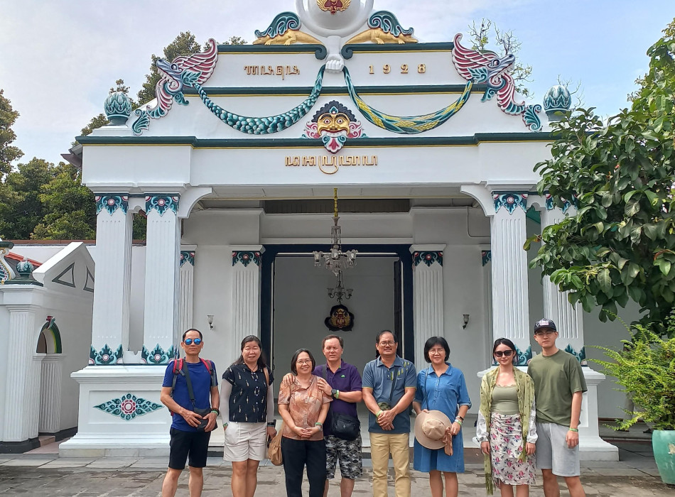 Semarang: Yogyakarta Borobudur & Prambanan 3D2N