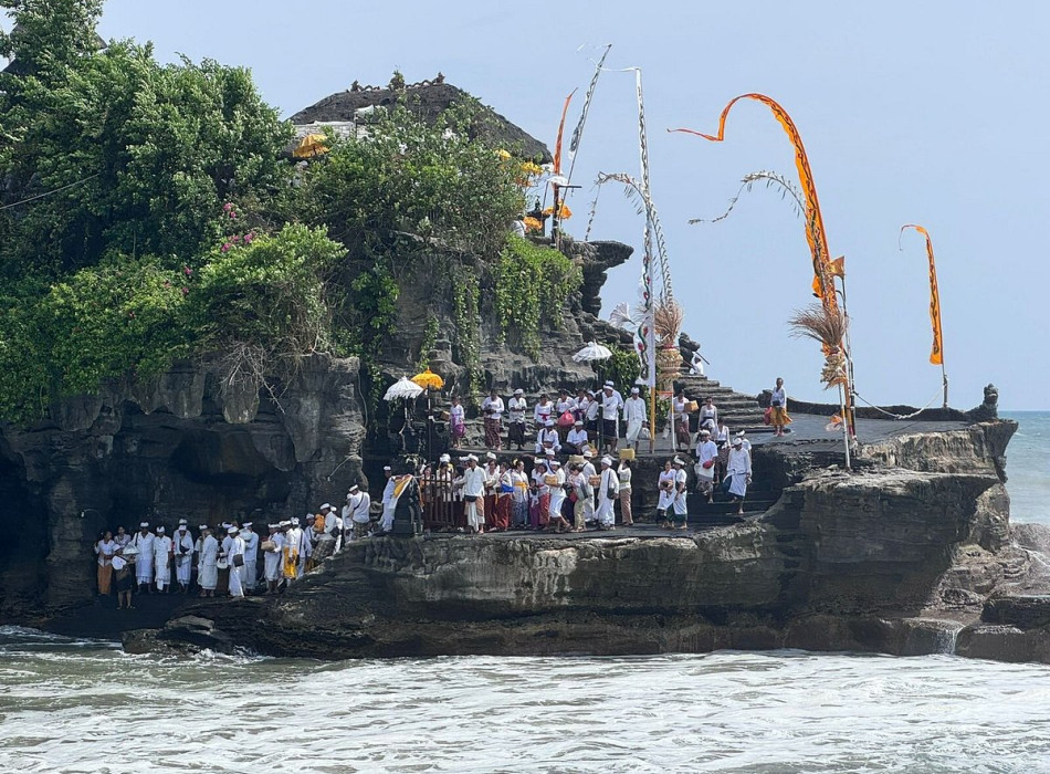 Benoa Port: Tanah Lot Tour Bali