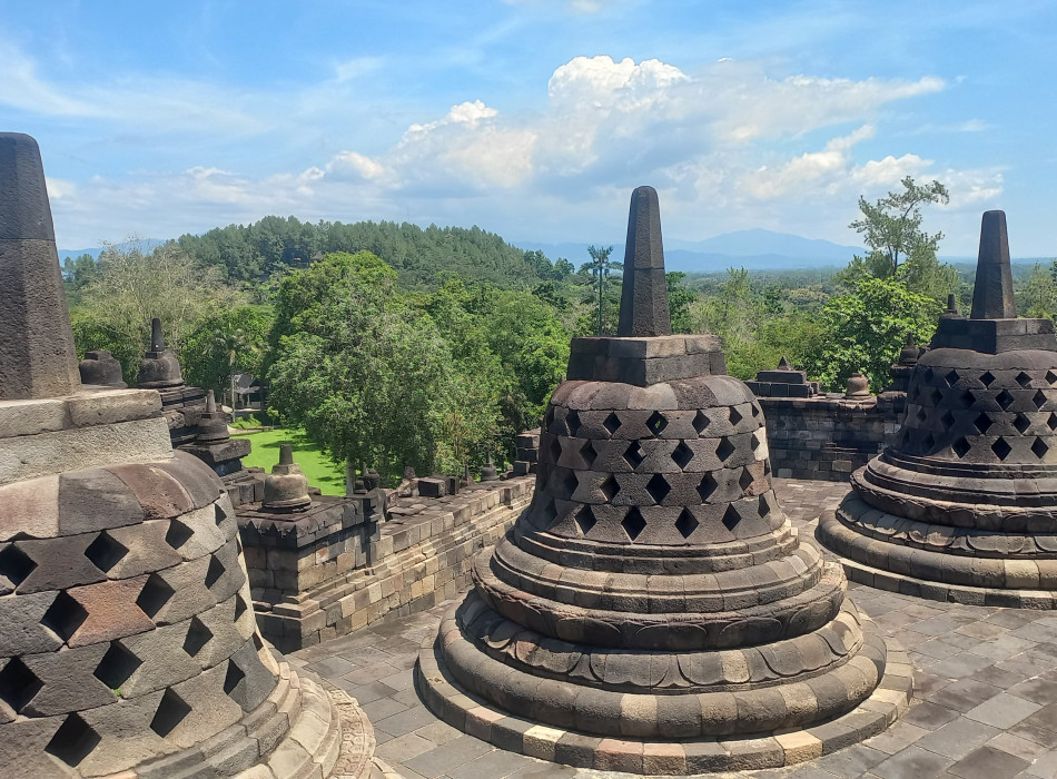 Bali: Borobudur and Prambanan Full Day Tours with Flights