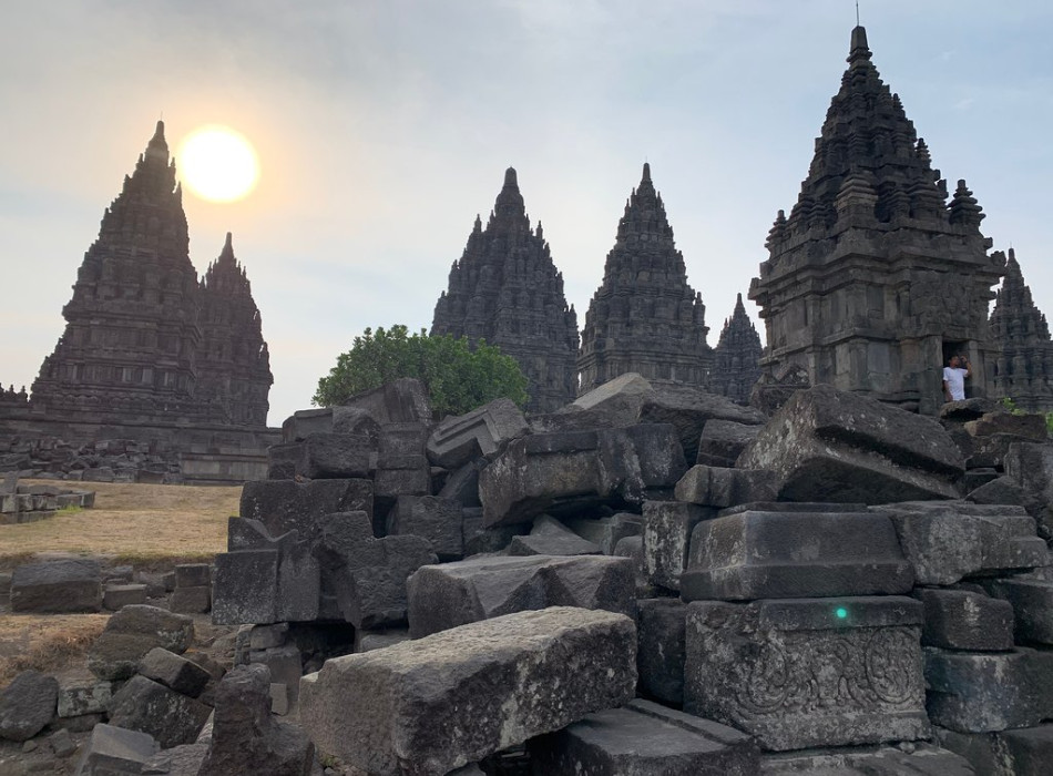 Bali: Borobudur and Prambanan Full Day Tours with Flights