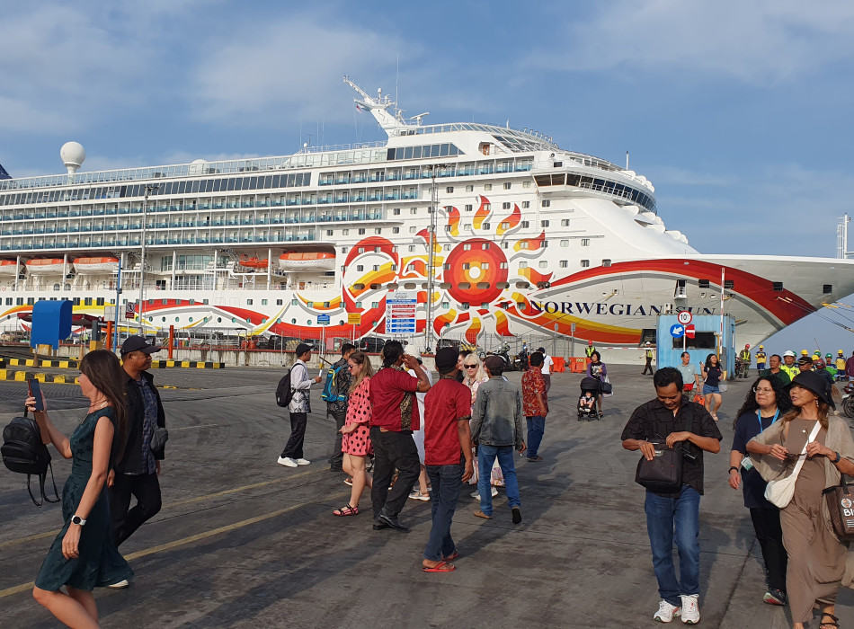 Borobudur and Prambanan Private Tours from Semarang Port