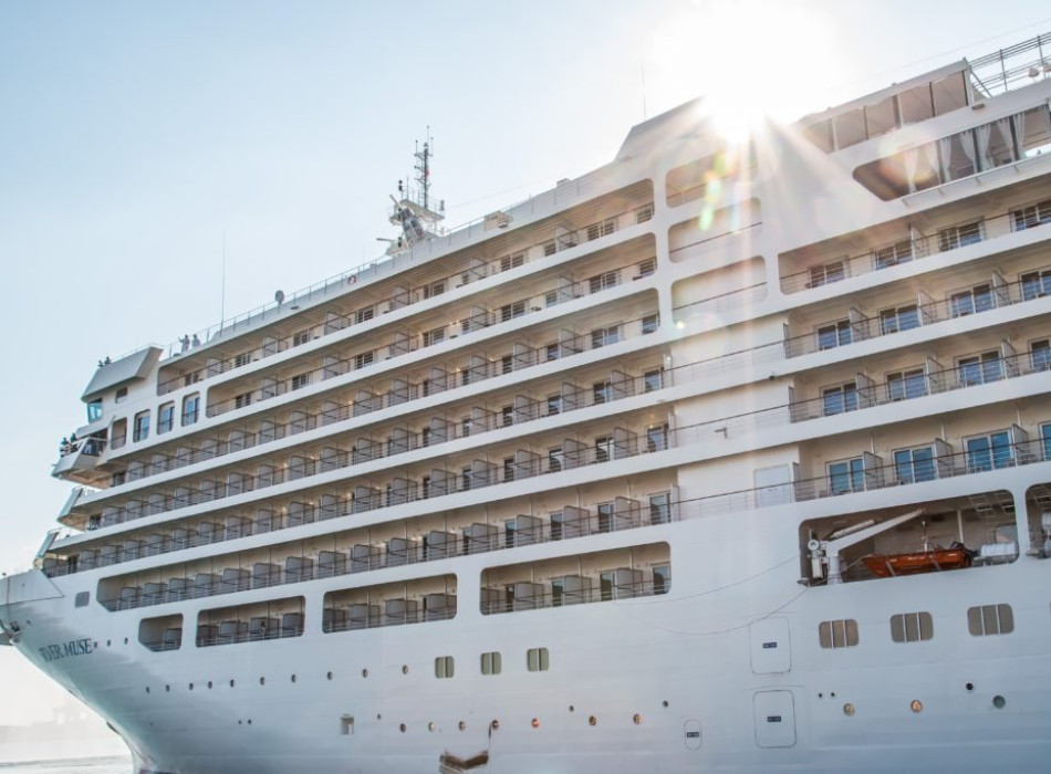 Borobudur Tour from Silversea Cruises ( Semarang Port )