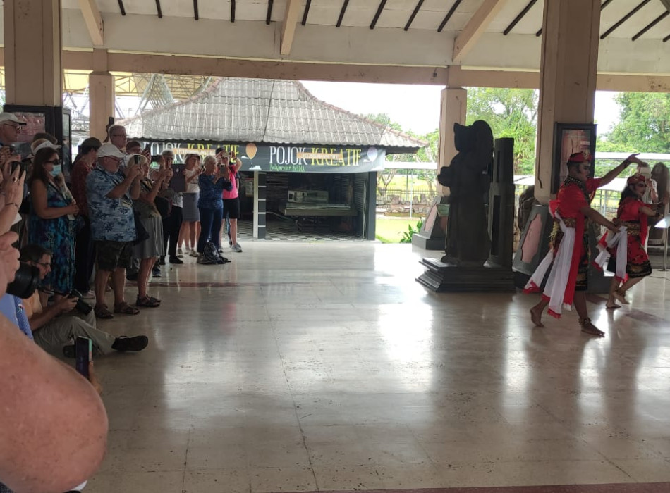 Archeological Trowulan Tour from Holland America Line Westerdam ( Surabaya Port )