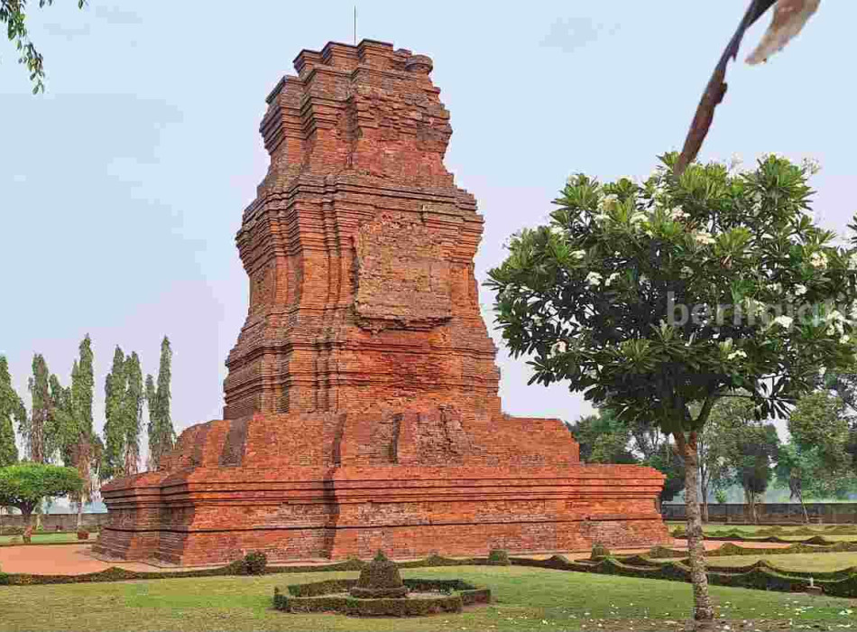 Archeological Trowulan Tour from Holland America Line Westerdam ( Surabaya Port )