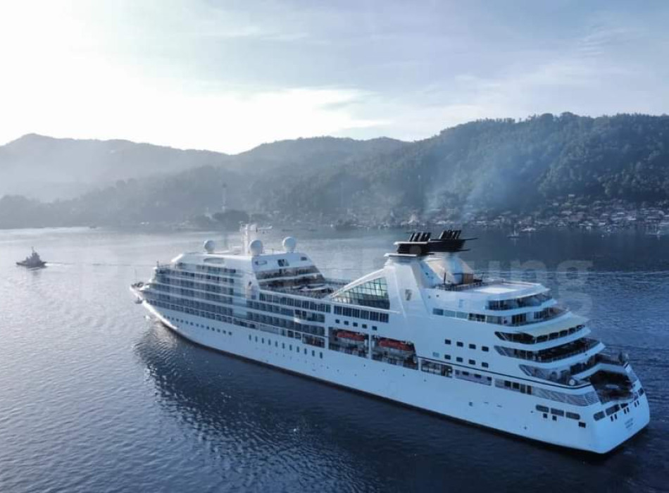 Manado City Tour  from Seabourn Quest ( Bitung Port Manado )