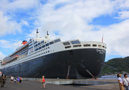 Manado City Tour from CUNARD Queen Anne ( Bitung Port Manado )