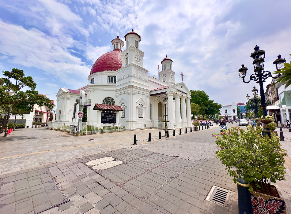 Semarang City Tour from Semarang Port