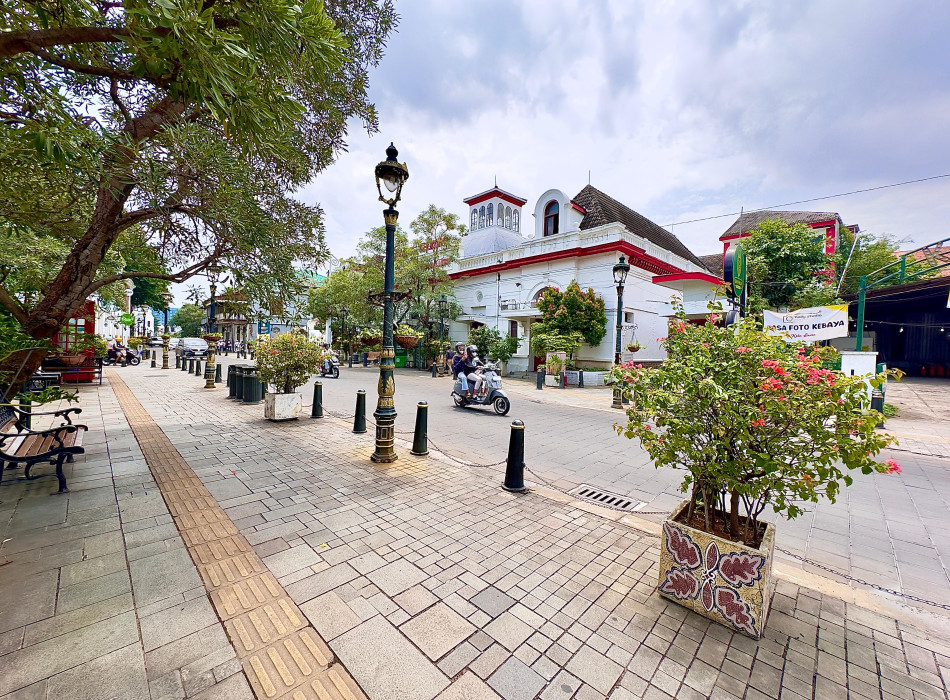 Semarang City Tour from Semarang Port