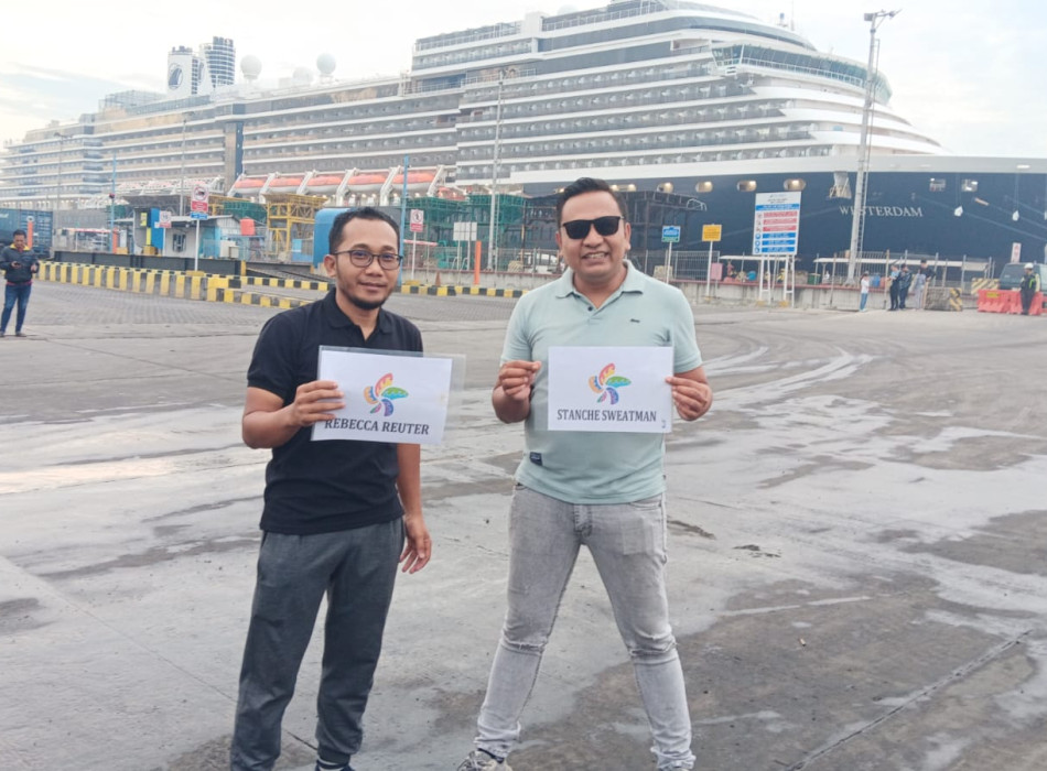 Borobudur Tour from Holland America Line / HAL ( Semarang Port )